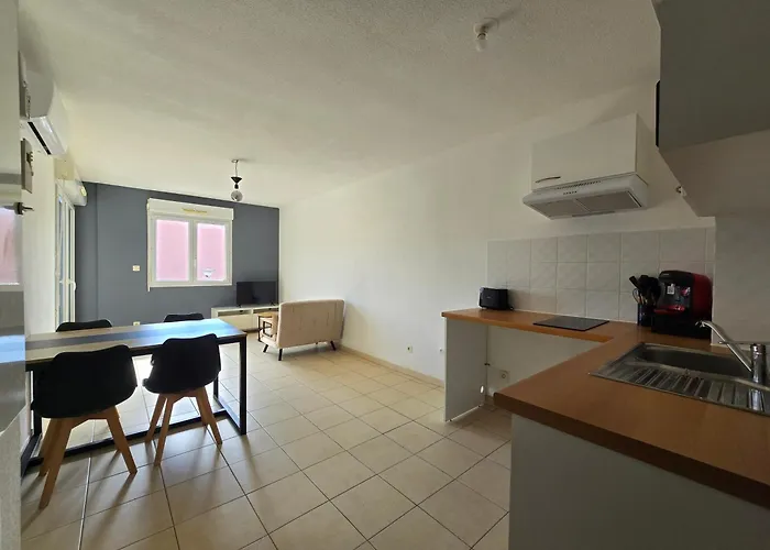 Appartement Dans Residence Avec Piscine