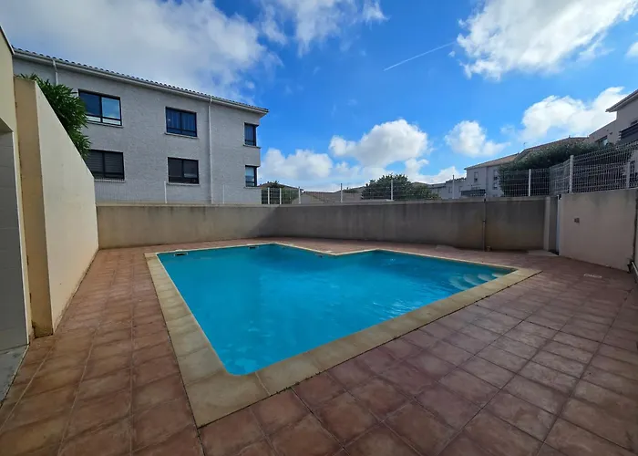 Appartement Dans Residence Avec Piscine